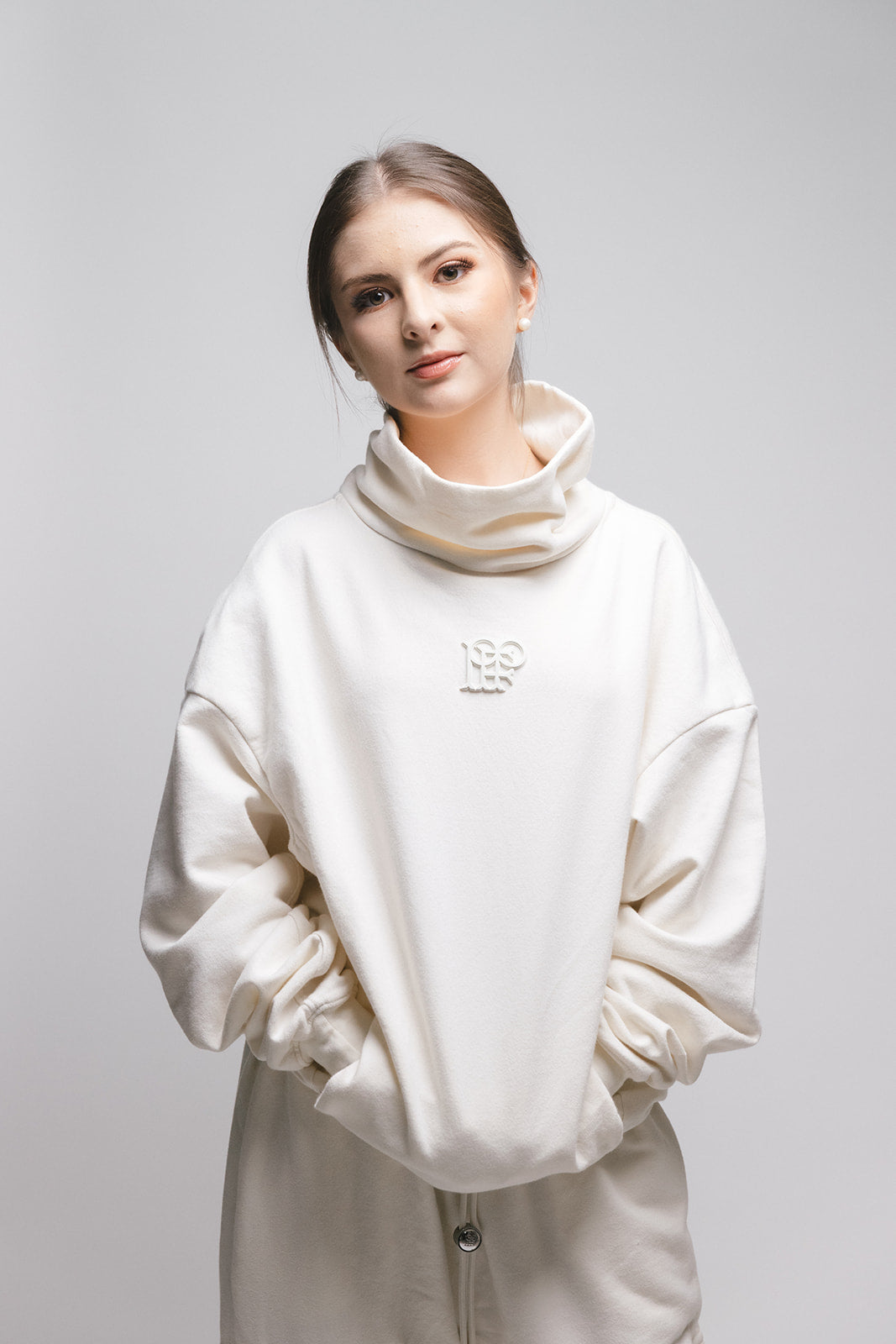 THE SWEATSHIRT "FOR THE CRAZY ONES"