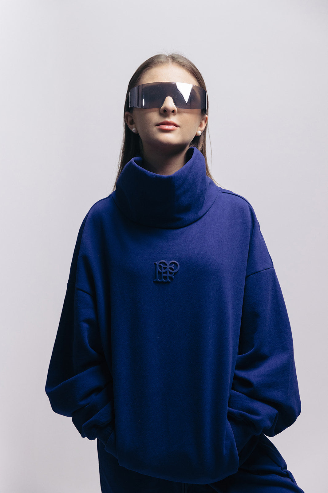 THE SWEATSHIRT "FOR THE CRAZY ONES"